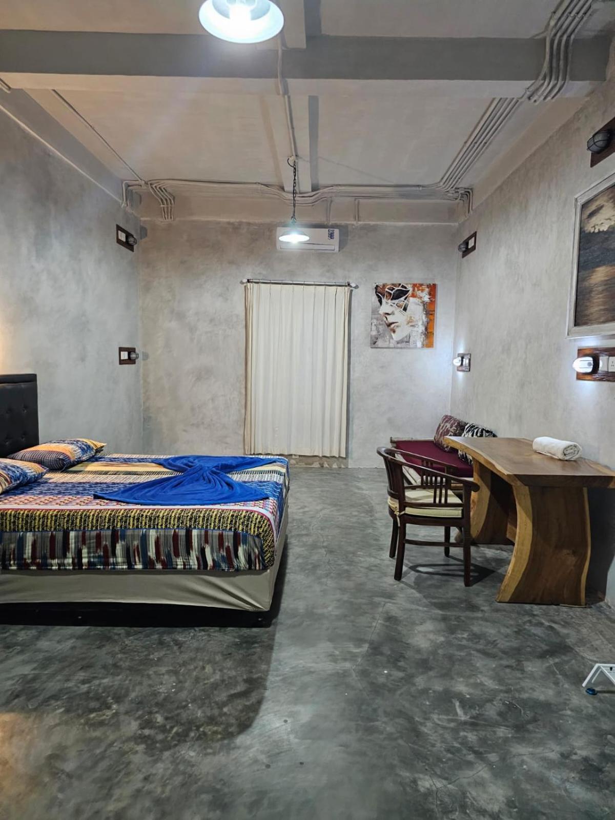 Bali Bobo Hostel Jimbaran Extérieur photo A room at the resort