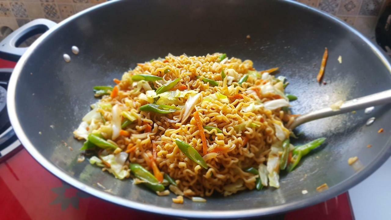 Bali Bobo Hostel Jimbaran Extérieur photo Maggi goreng